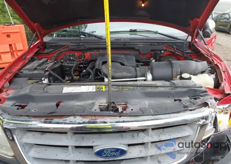 2002 Ford F-150 Lariat/Xlt из США, поврежденный, VIN 1FTRW07L22KB58367